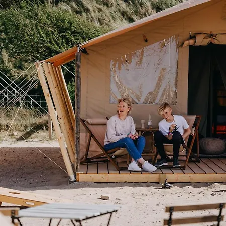 Beachcamp Bloemendaal Surf 오베르빈